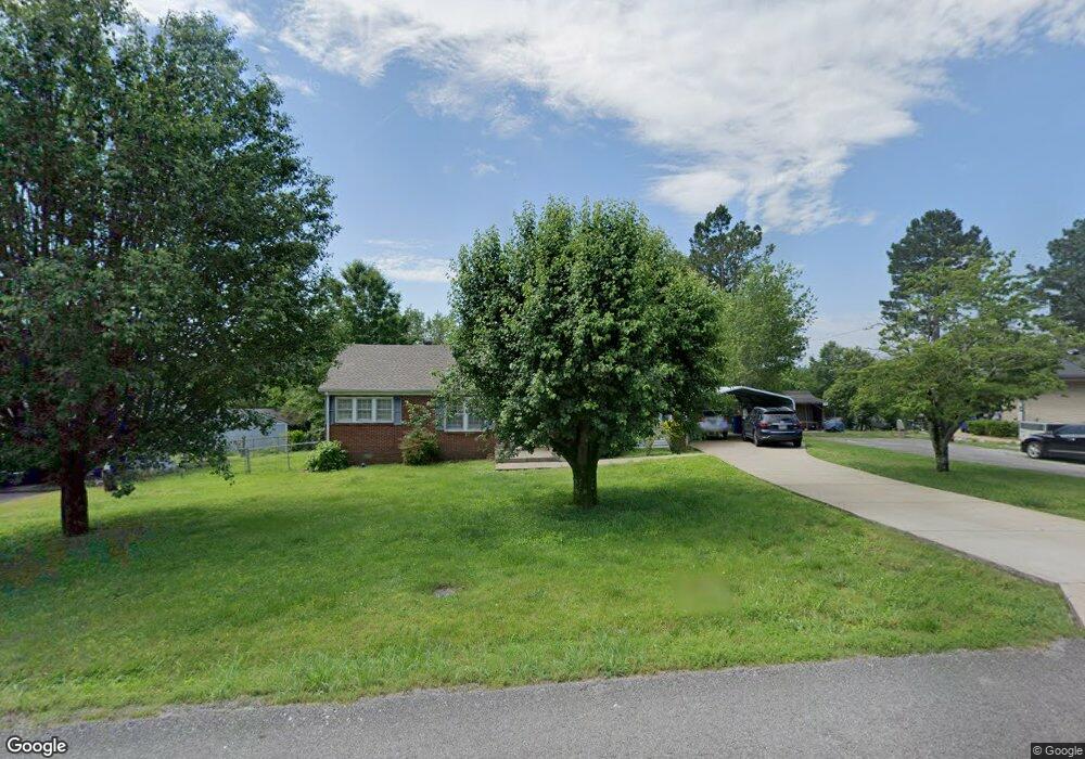 304 Scenic Dr, Shelbyville, TN 37160 - photo 1