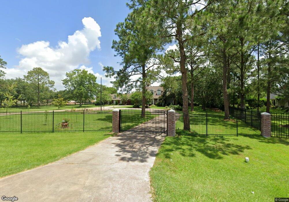 1901 San Miguel Dr, Friendswood, TX 77546 - photo 1