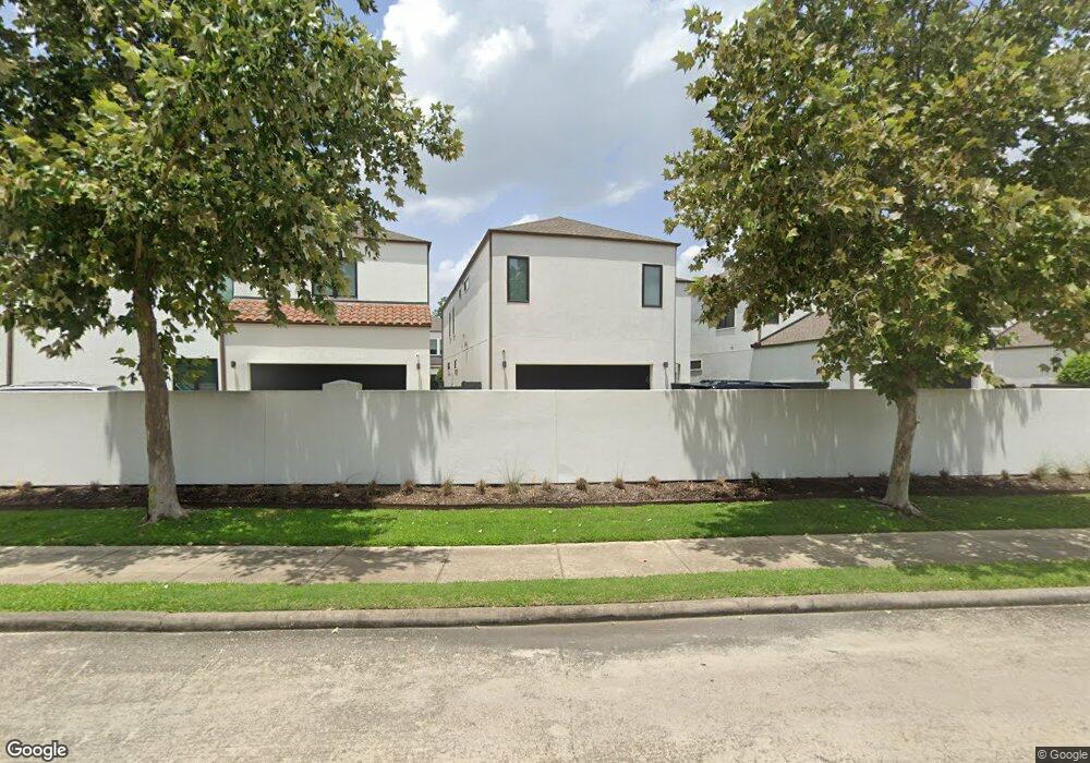 1712 Maravilla Dr, Houston, TX 77055 - photo 1