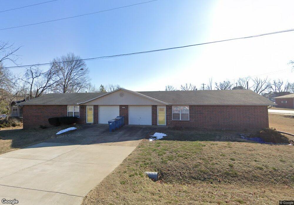 515 NW 9th St, Bentonville, AR 72712 - photo 1