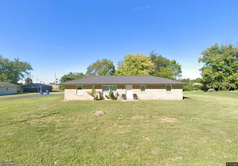 1907 Northwestern Ave, Princeton, IN 47670 - photo 1