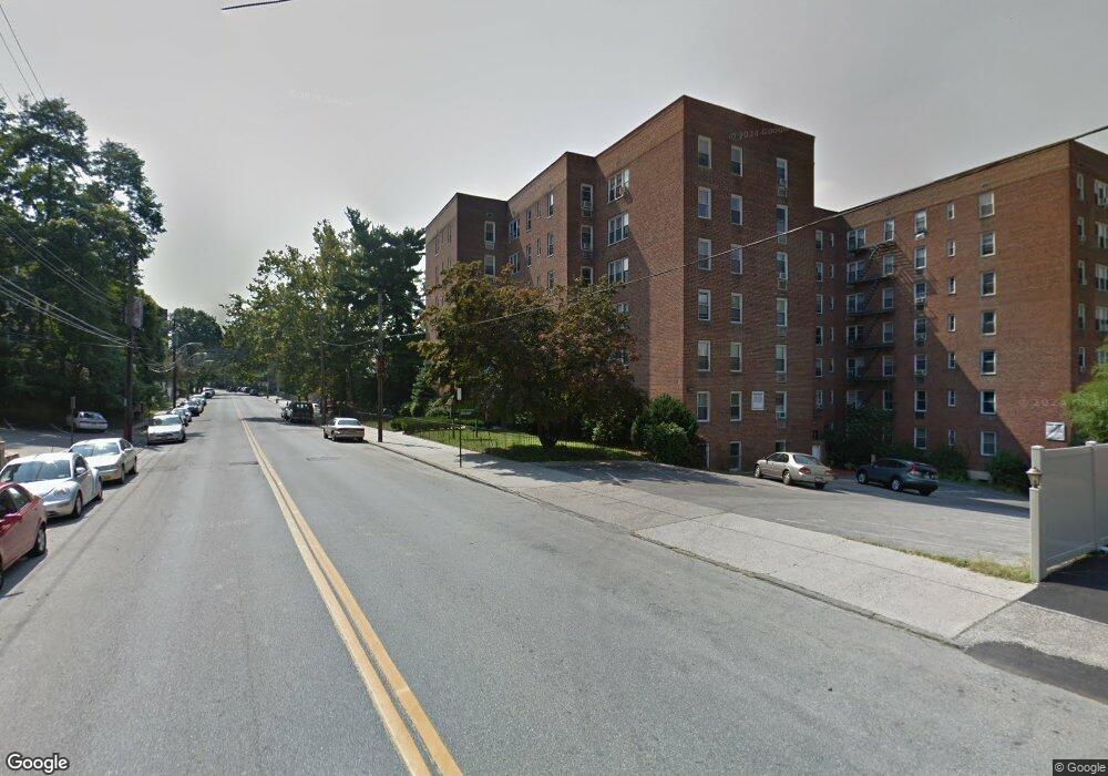 615 Warburton Ave unit 2H, Yonkers, NY 10701 - photo 1