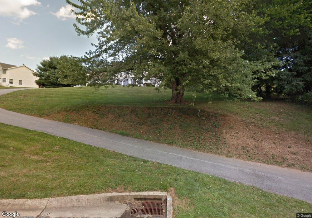 820 4 Streams Dr, West Chester, PA 19382 - photo 1