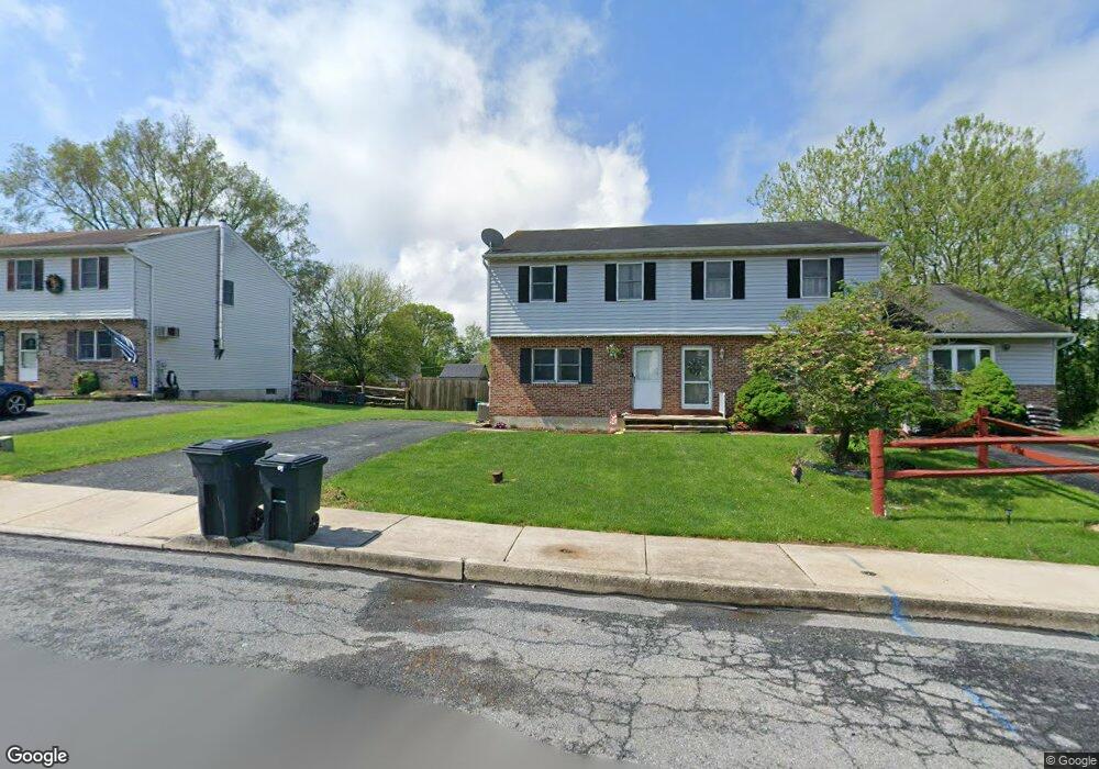 640 Lincoln St, Shoemakersville, PA 19555 - photo 1