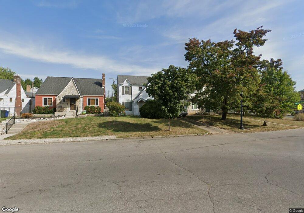 2976 Parkside Rd, Columbus, OH 43204 - photo 1