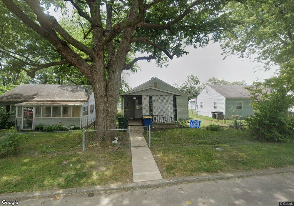 2019 S Pershing Dr, Muncie, IN 47302 - photo 1