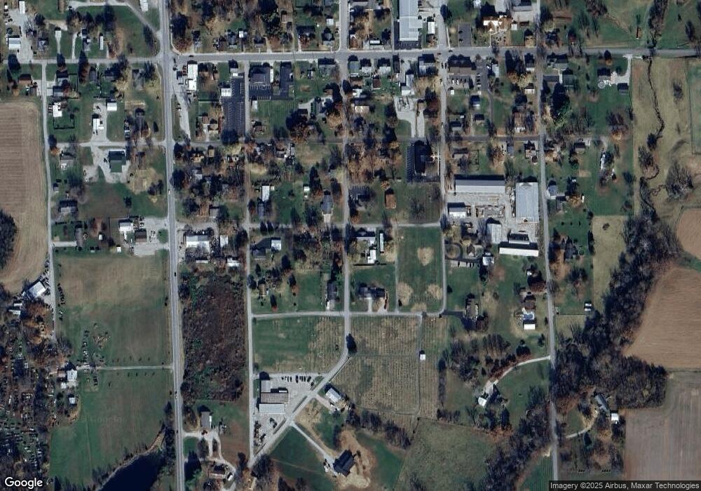 204 E Washington St, New Washington, IN 47162 - photo 1