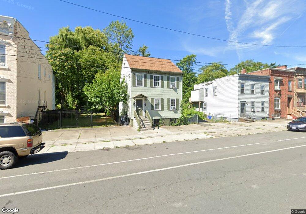 506 Clinton Ave unit 1, Albany, NY 12206 - photo 1