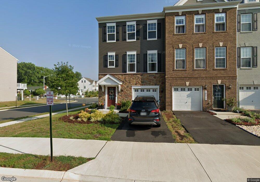 10571 Hinton Way, Manassas, VA 20112 - photo 1