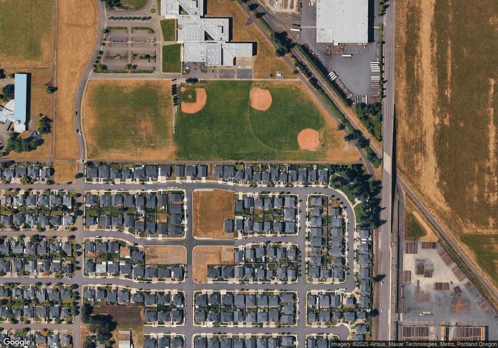 2142 SE 10th Ave, Canby, OR 97013 - photo 1