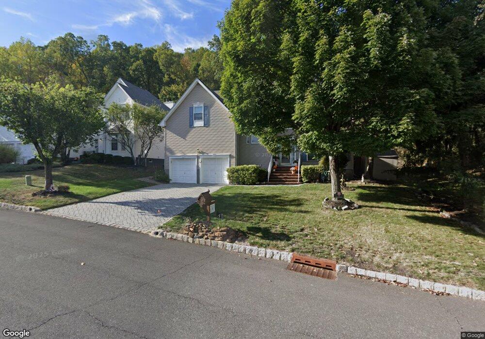 4 Red Bud Ln, Green Brook, NJ 08812 - photo 1