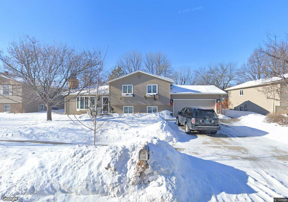 1719 23rd St S, Fargo, ND 58103 - photo 1