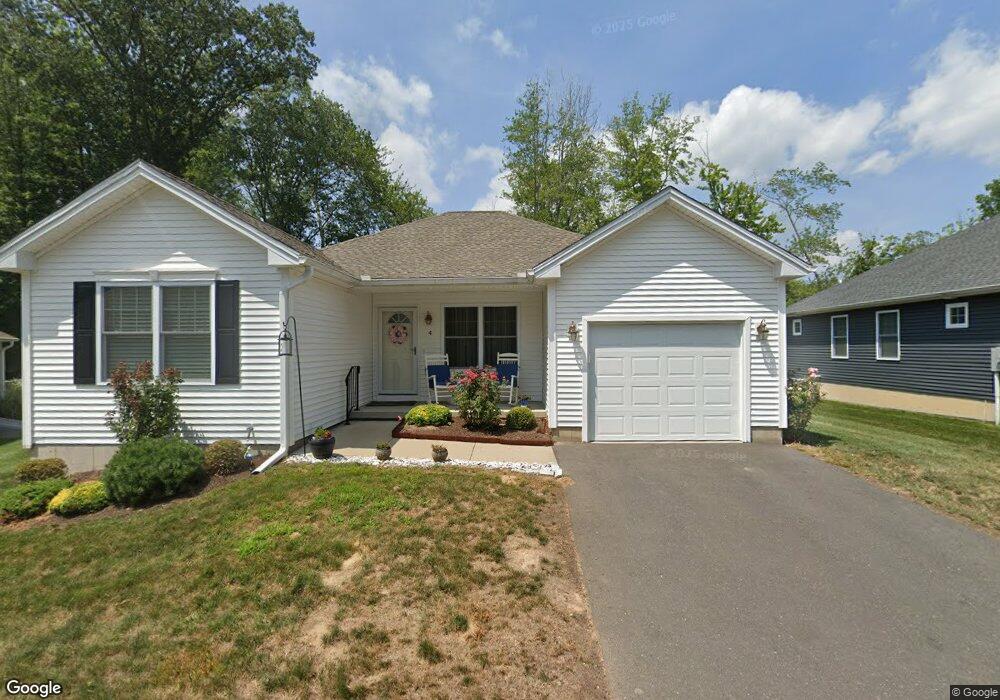 4 Goldfinch Ct, East Windsor, CT 06088 - photo 1