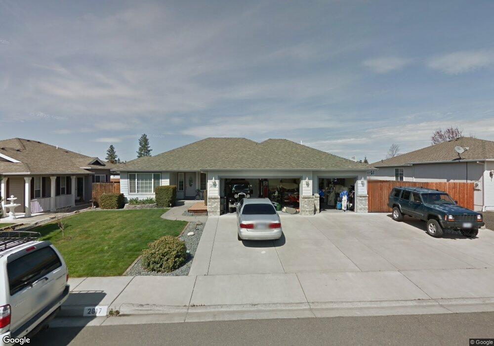 2617 Jeremy St, Central Point, OR 97502 - photo 1