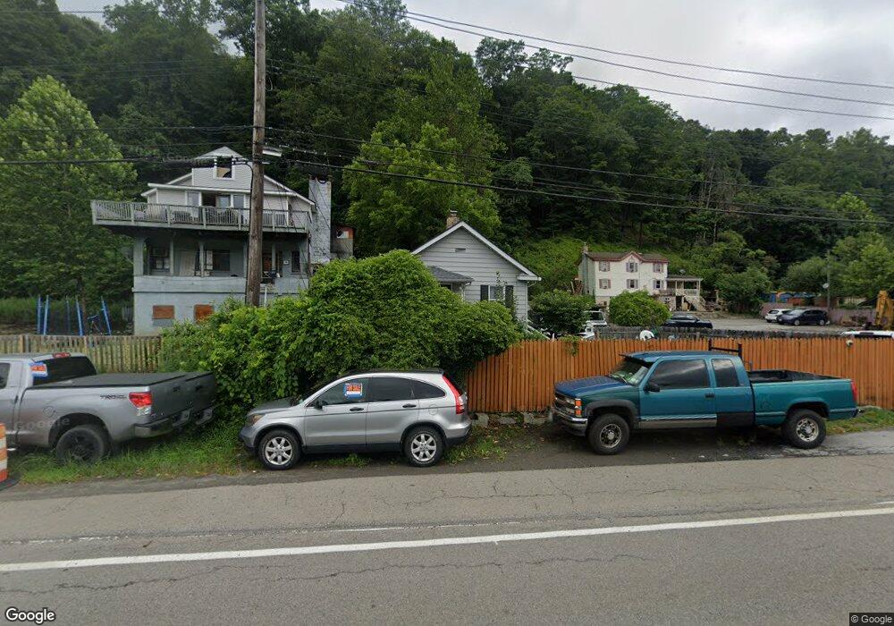 54 Roa Hook Rd, Cortlandt Manor, NY 10567 - photo 1