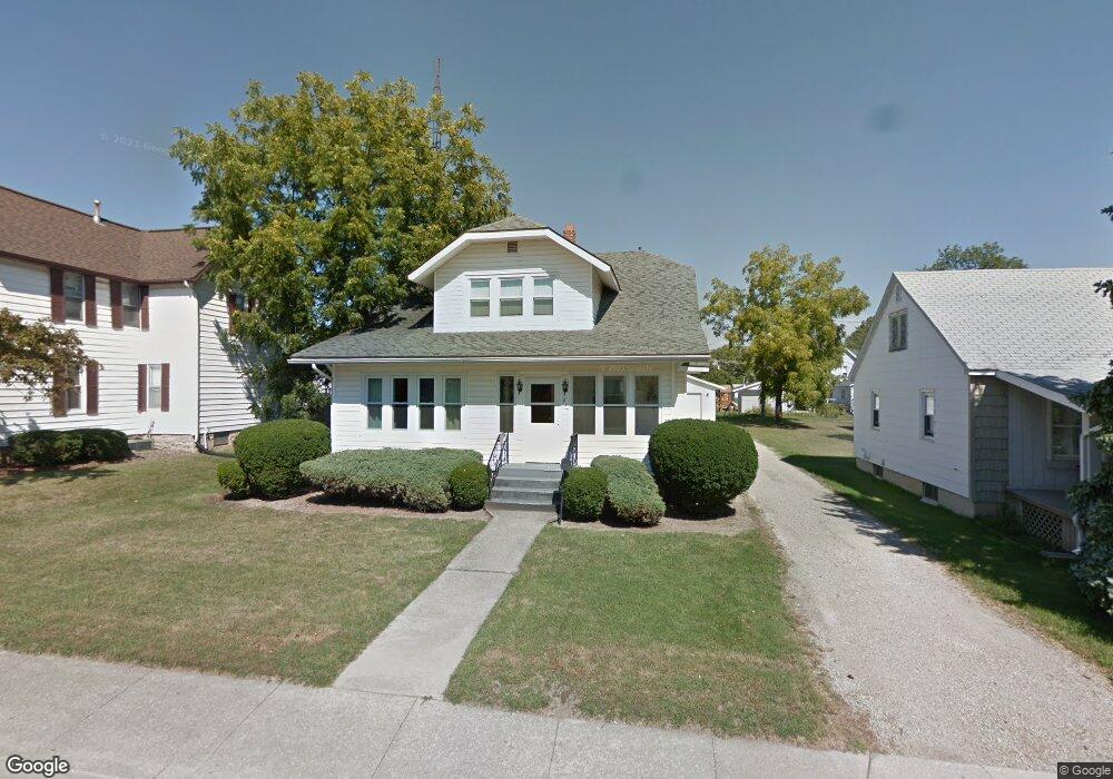 417 W Water St, Berne, IN 46711 - photo 1