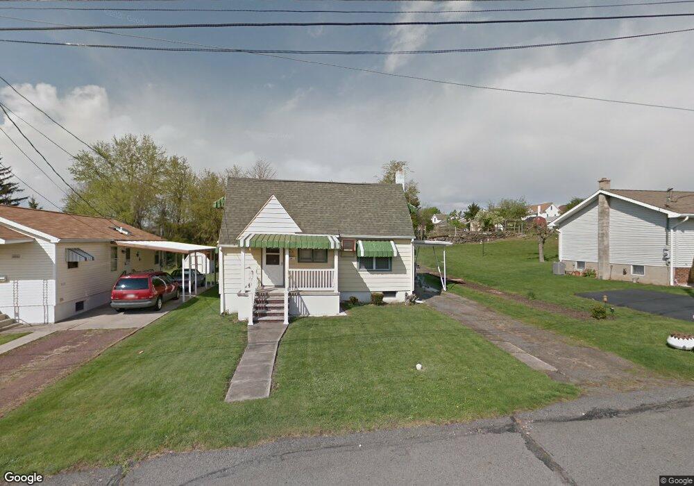 213 Hillside Ave, Dupont, PA 18641 - photo 1