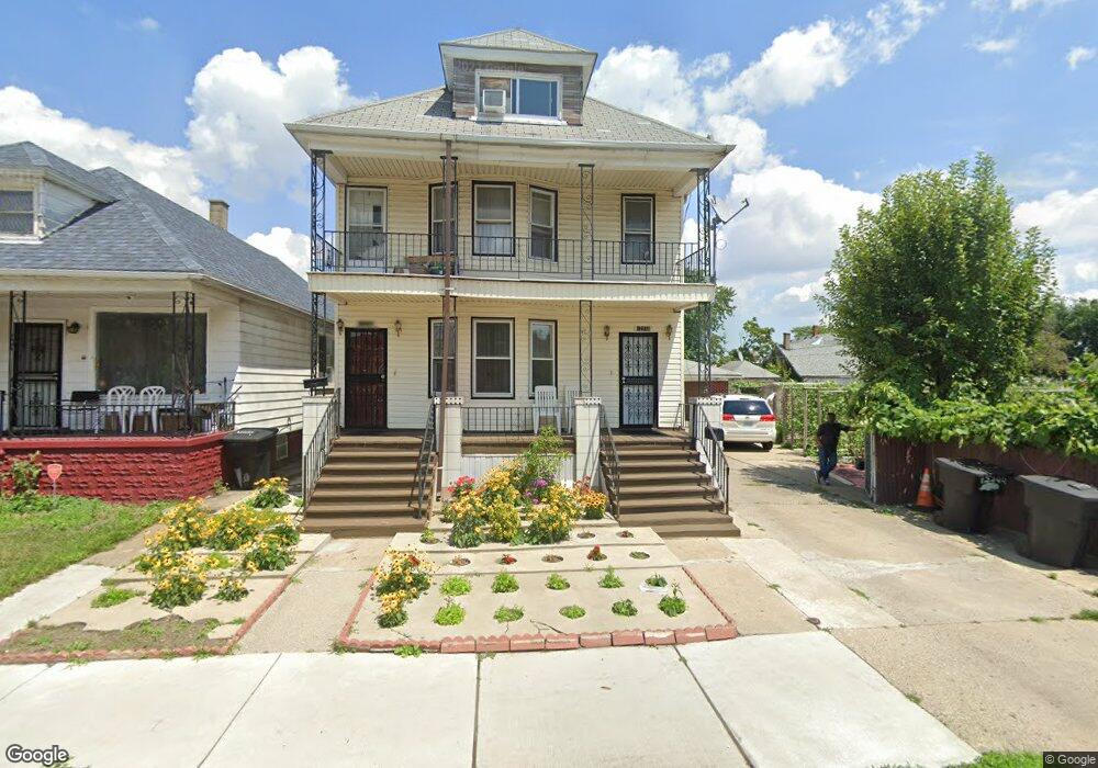 12244 Klinger St, HamtraMcK, MI 48212 - photo 1