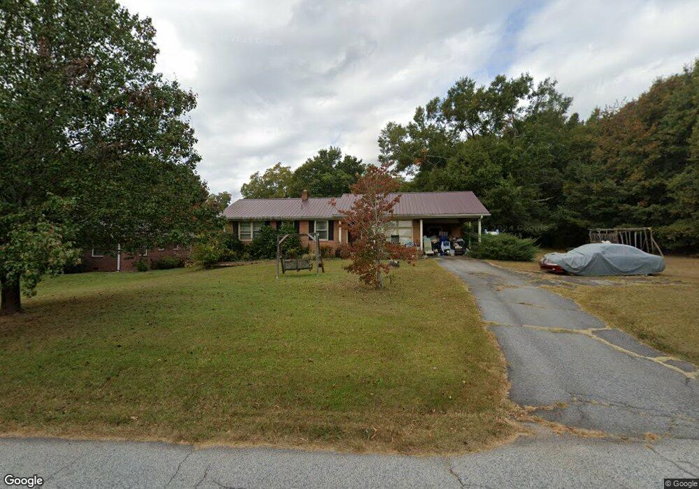 514 S Spring St, Walhalla, SC 29691 - photo 1
