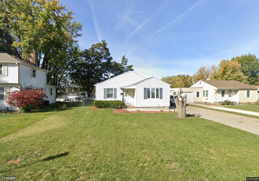 311 E 20th St S, Newton, IA 50208 - photo 1