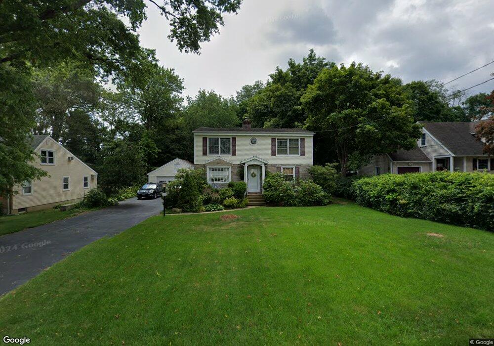 172 Bouton St W, Stamford, CT 06907 - photo 1