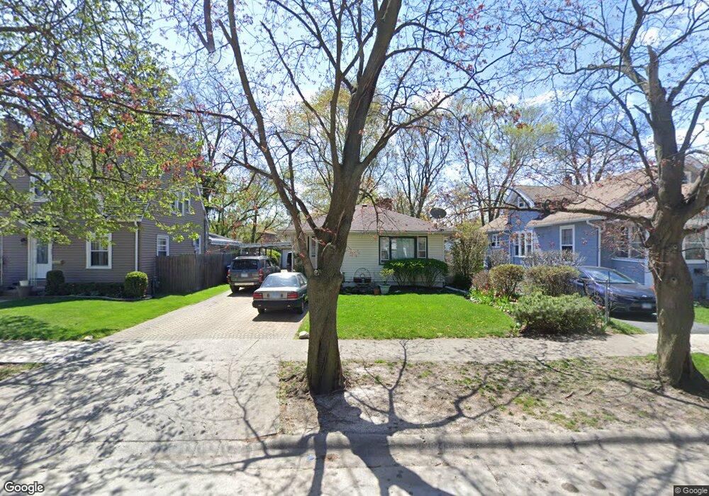 1511 Jenkinson Ct, Waukegan, IL 60085 - photo 1