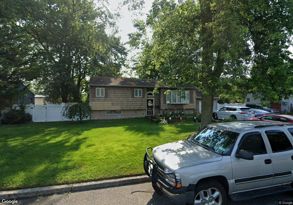 2917 Sipp Ave, Medford, NY 11763 - photo 1