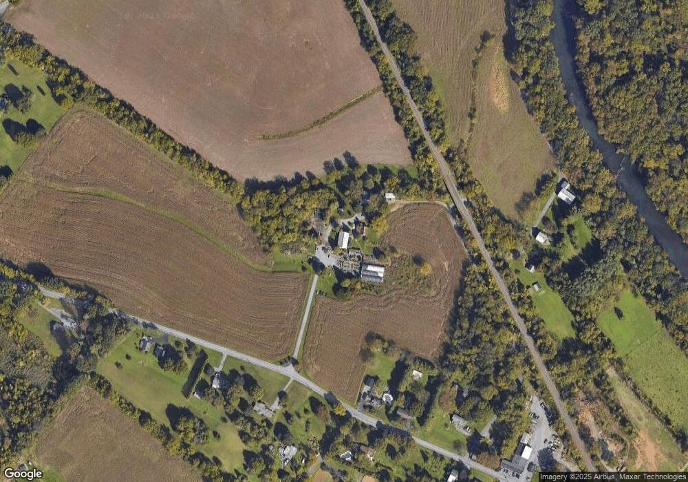 1182 Cross Keys Rd, Reading, PA 19605 - photo 1