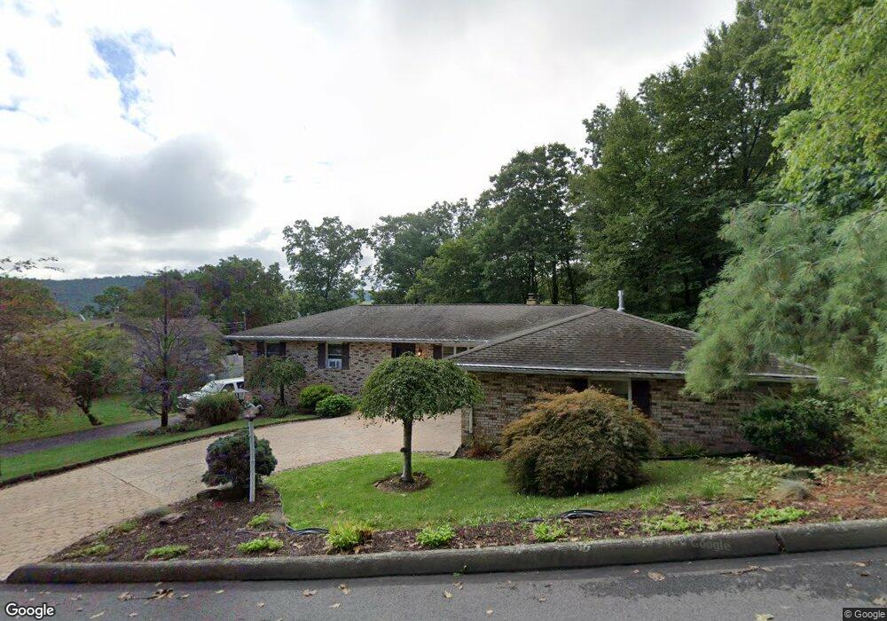 169 Circle Dr, Harding, PA 18643 - photo 1