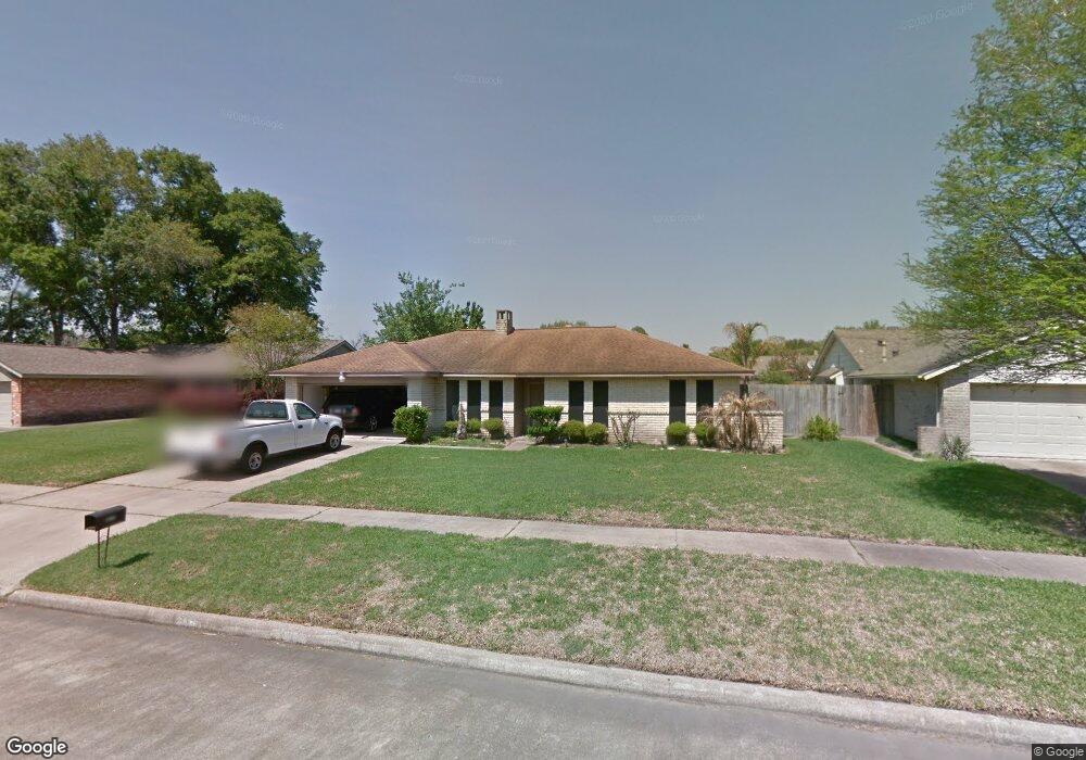 8411 Gulf Spring Ln, Houston, TX 77075 - photo 1