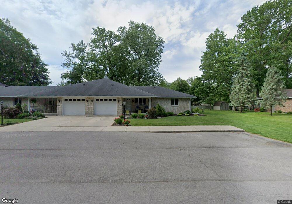 403 Hickory Ln, Nappanee, IN 46550 - photo 1