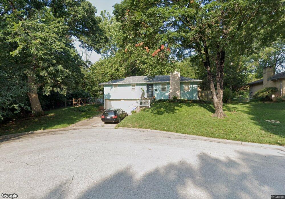 7010 Stearns St, Shawnee, KS 66203 - photo 1