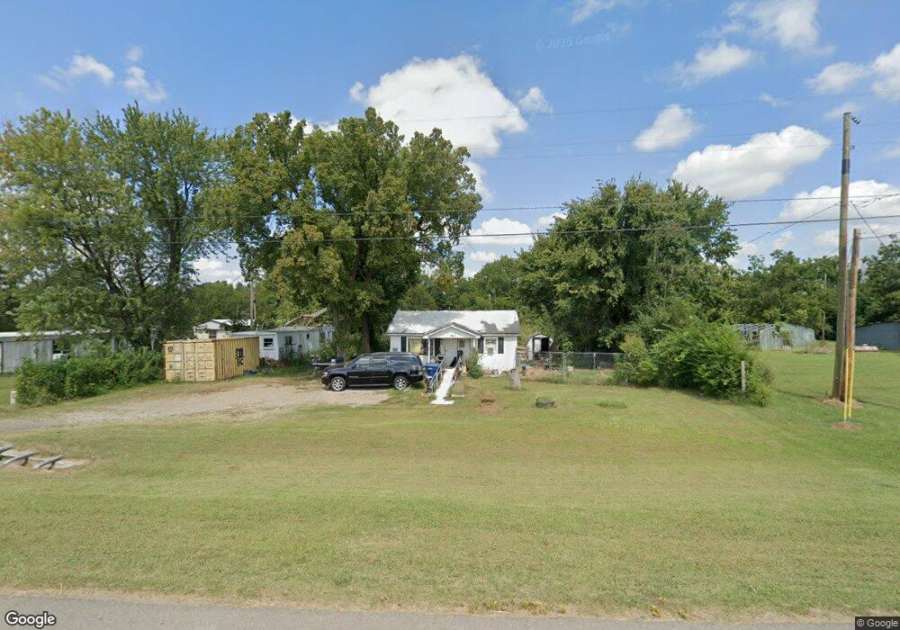 2605 E Shawntel Smith Blvd, Muldrow, OK 74948 - photo 1