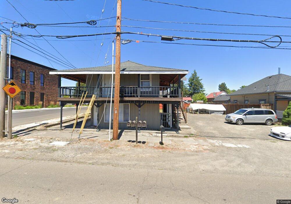 205 E Main St, Carlton, OR 97111 - photo 1