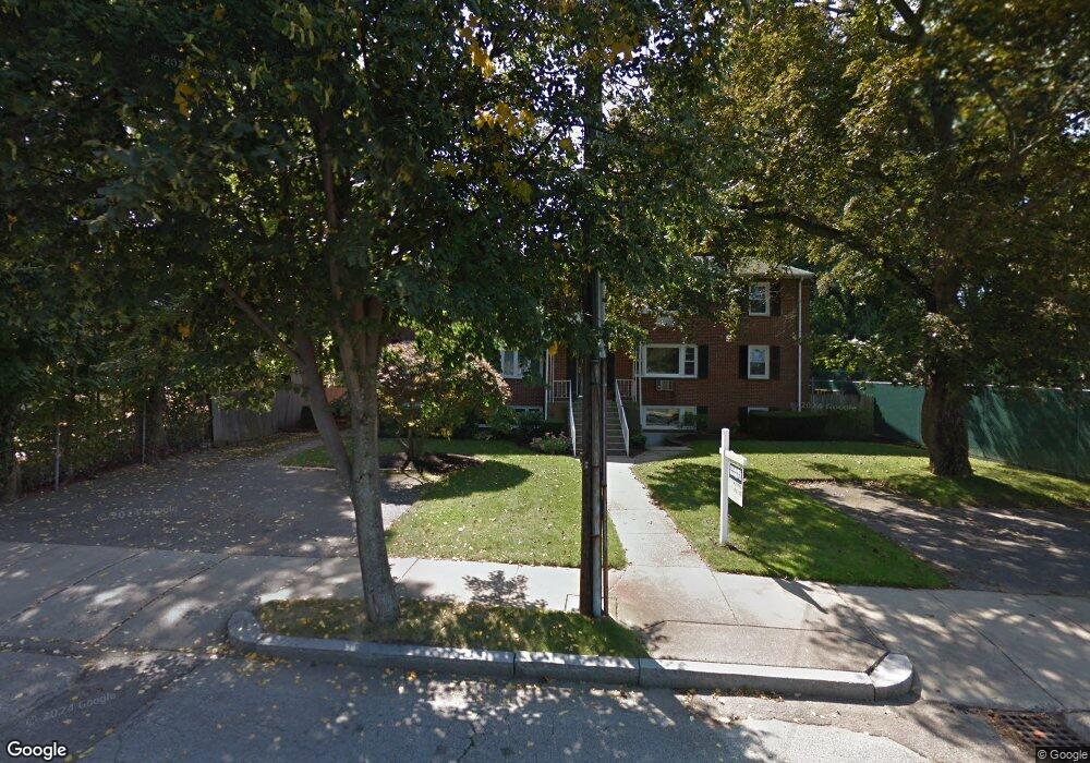 15 Lothrop St unit 3, Newtonville, MA 02460 - photo 1