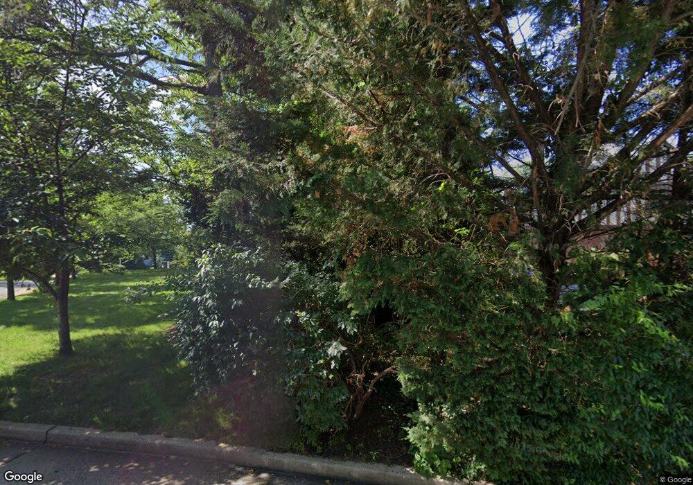 1 Rolling Hill Rd, Manhasset, NY 11030 - photo 1