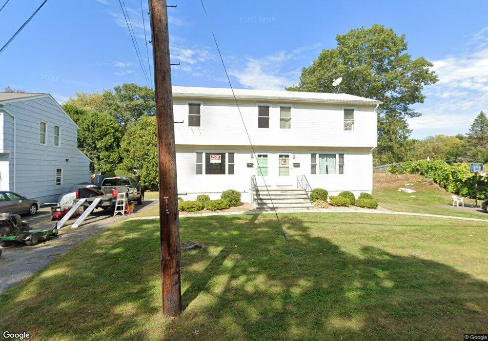 58 Vitti St, New Canaan, CT 06840 - photo 1