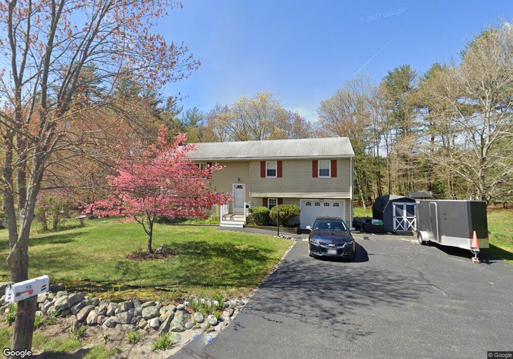 176 N Mill St, Holliston, MA 01746 - photo 1