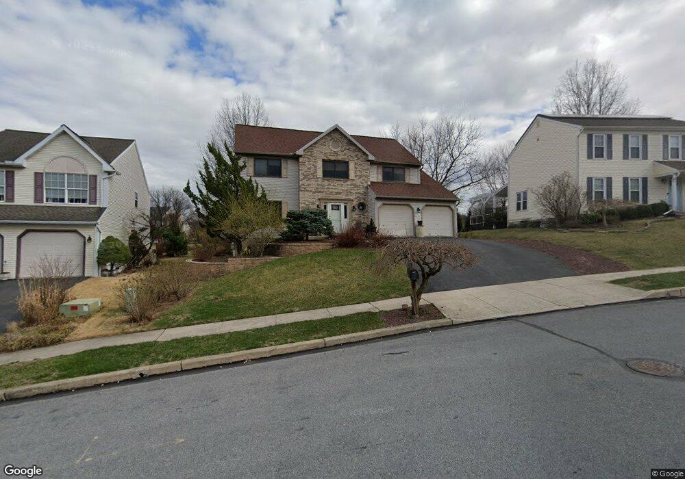 5 Flint Ridge Dr, Reading, PA 19607 - photo 1