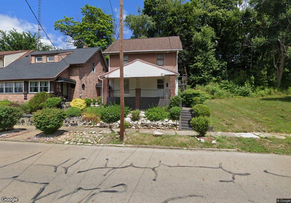 813 Lawrence Rd NE, Canton, OH 44704 - photo 1