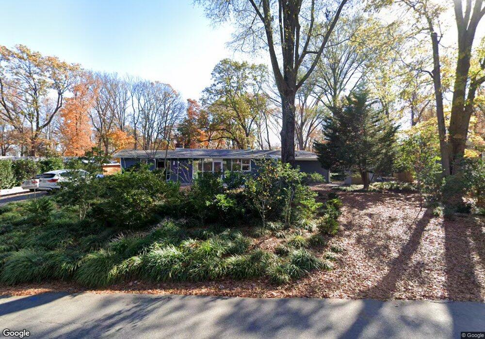 7305 Stafford Rd, Alexandria, VA 22307 - photo 1