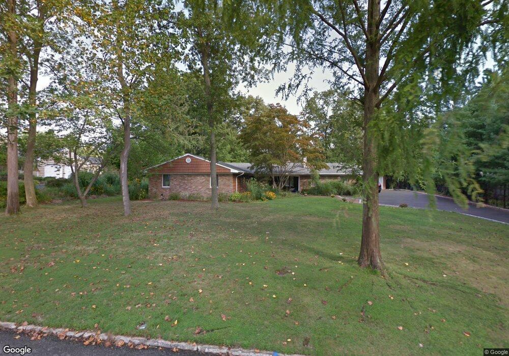 17 Rustic Gate Ln, Dix Hills, NY 11746 - photo 1