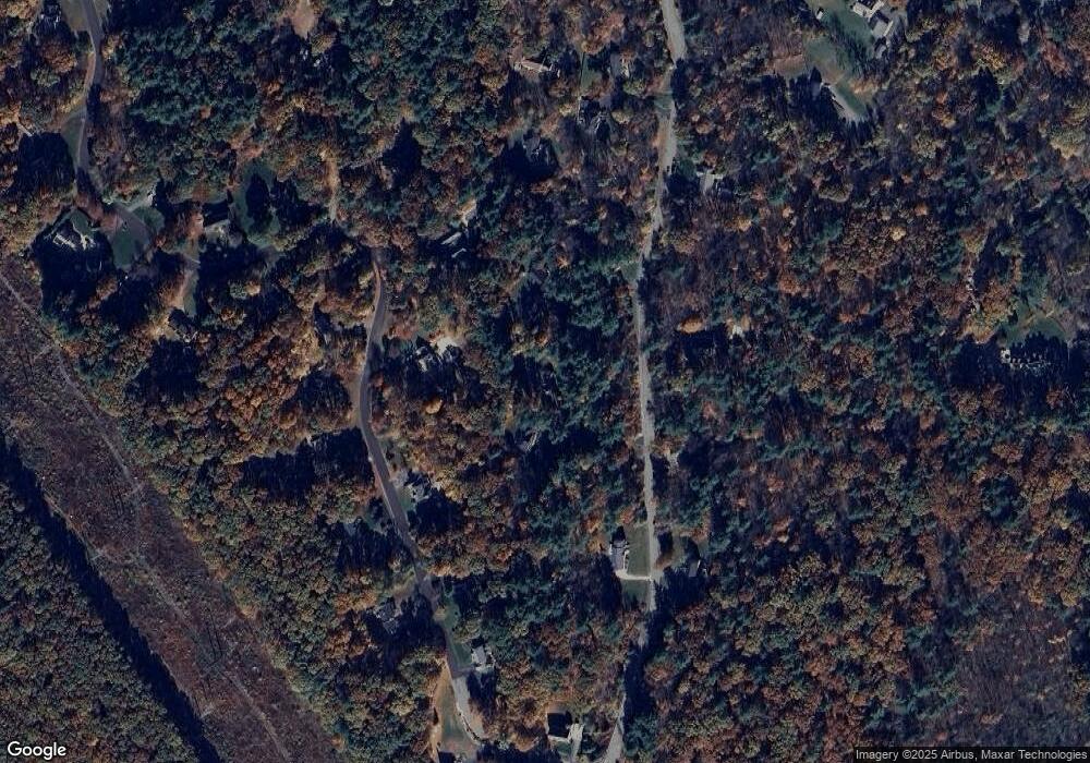 58 Frontier Dr, Pelham, NH 03076 - photo 1