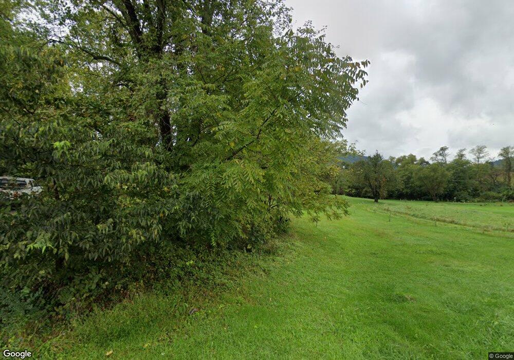 615 Fodderstack Rd, Flint Hill, VA 22627 - photo 1