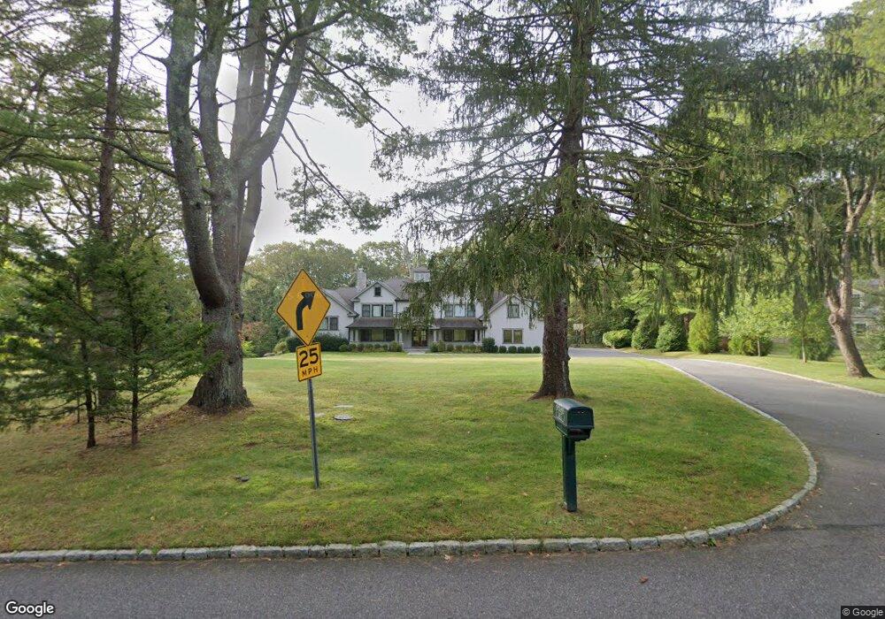 147 Laurel Ln, Syosset, NY 11791 - photo 1