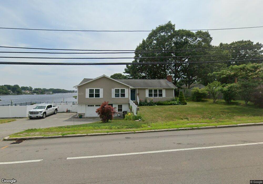 686 Wilbur Ave, Swansea, MA 02777 - photo 1