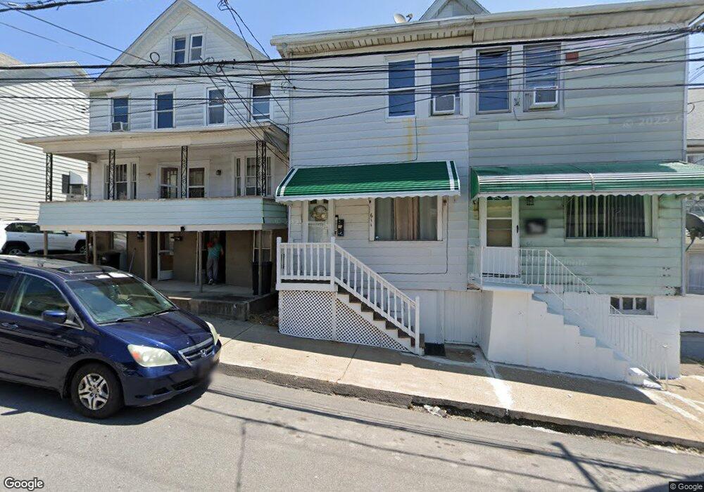 613 Seybert St, Hazleton, PA 18201 - photo 1