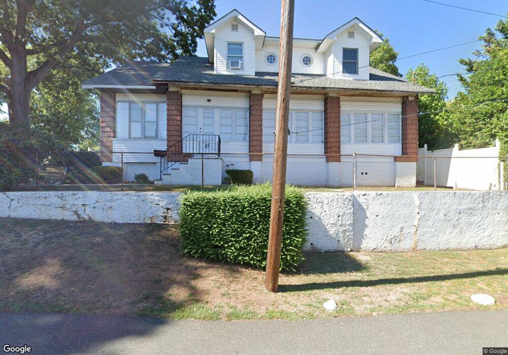 21 Saint Stephens Place, Staten Island, NY 10306 - photo 1