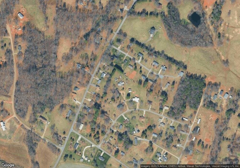 116 Kalen Dr, Statesville, NC 28625 - photo 1