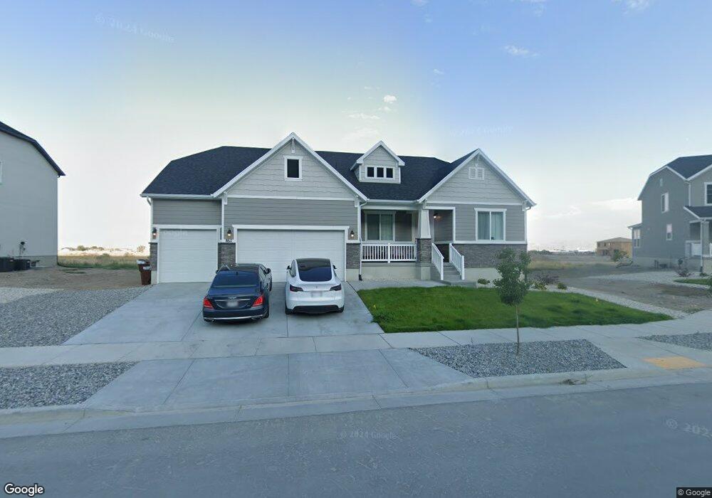 8611 N Tiffany Ln, Lake Point, UT 84074 - photo 1